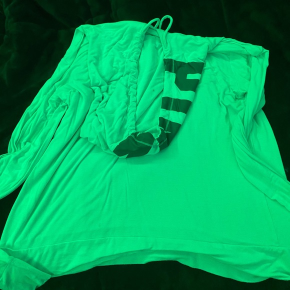 Long Sleeve from Pink with hood - Picture 6 of 6